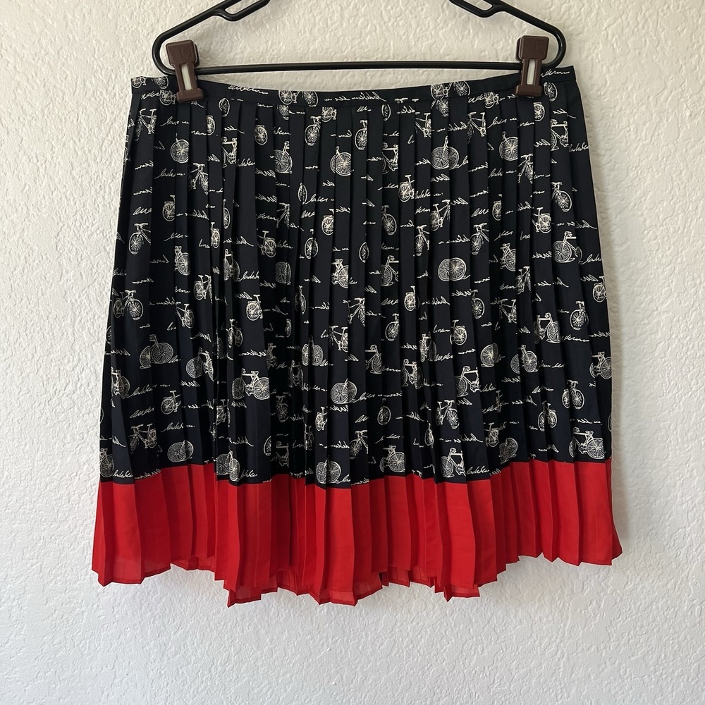 Tommy Hilfiger Skirt Sz 16  Pleated A-line Navy / Red  Parisian Bicycle